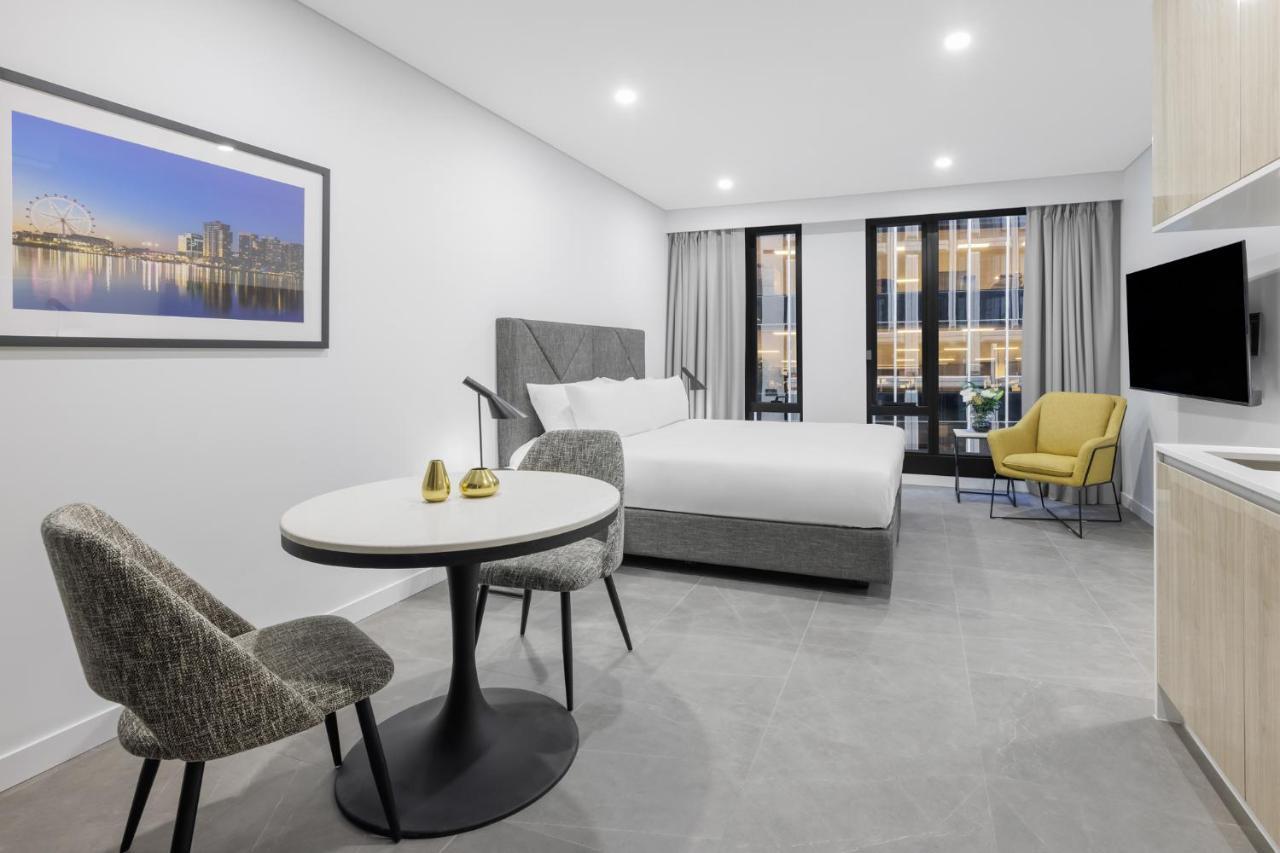 Meriton Suites Melburne Exterior foto Studio apartment